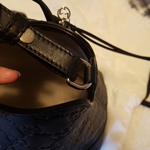 GUCCI Guccissima Bree Top Handle - Picture 13 of 16